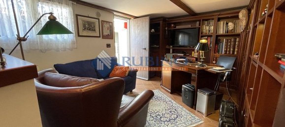 2 bedrooms Penthouse in Trani, Italy No. 346967 40