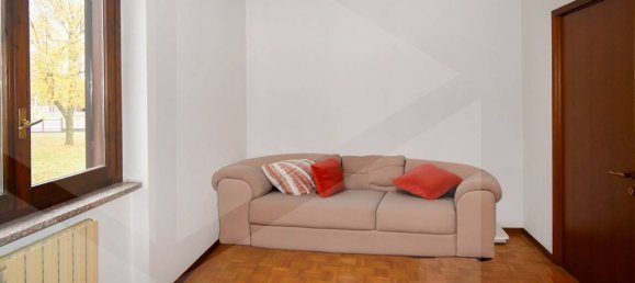 2 rooms Apartment in Turate, Italy No. 20494 16