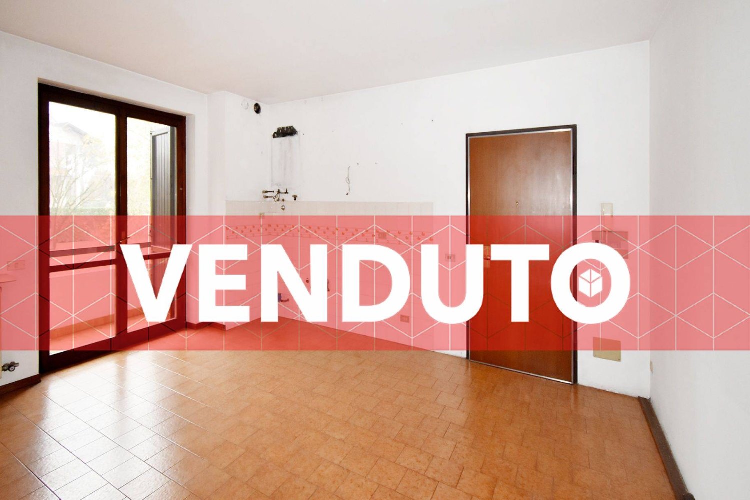 2 rooms Apartment in Turate, Italy No. 20494