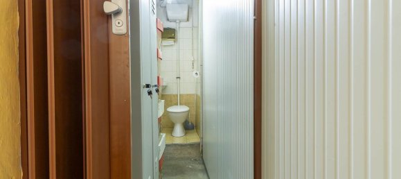 Gewerbliche Immobilie in Ivrea, Italy 75m², Nr. 301651 9