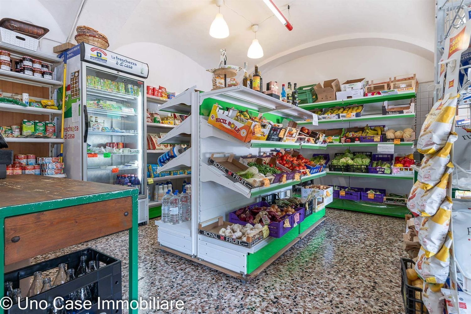 Gewerbliche Immobilie in Ivrea, Italy 75m², Nr. 301651