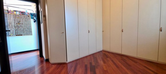 3 bedrooms Apartment in Sesto San Giovanni, Italy No. 357825 21