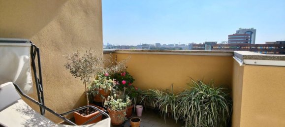 3 bedrooms Apartment in Sesto San Giovanni, Italy No. 357825 8