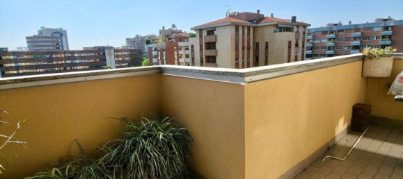 3 bedrooms Apartment in Sesto San Giovanni, Italy No. 357825 9