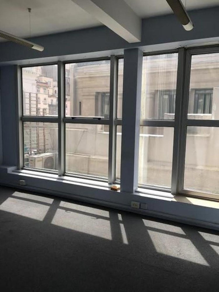  مكتب في Buenos Aires, Argentina 90متر مربع رقم 105229