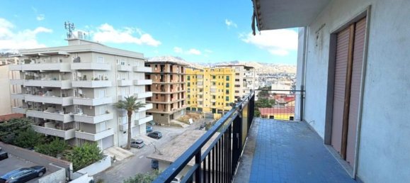 Apartamento de 4 habitaciónes en Reggio Calabria, Italy No. 308047 11