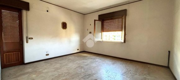 Apartamento de 4 habitaciónes en Reggio Calabria, Italy No. 308047 13