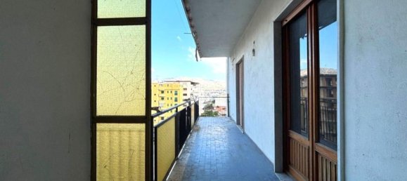 Apartamento de 4 habitaciónes en Reggio Calabria, Italy No. 308047 10