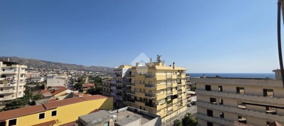 Apartamento de 4 habitaciónes en Reggio Calabria, Italy No. 308047 6