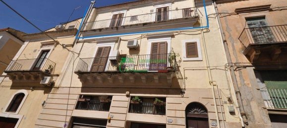 Квартира с 2 спальнями в Рагуза, Италия № 353915 22