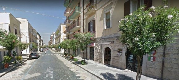 Коммерческая недвижимость 100м² в Трани, Италия № 131236 2