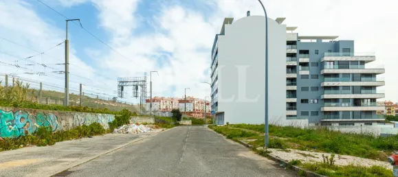  Land in Amadora, Portugal No. 73215 7