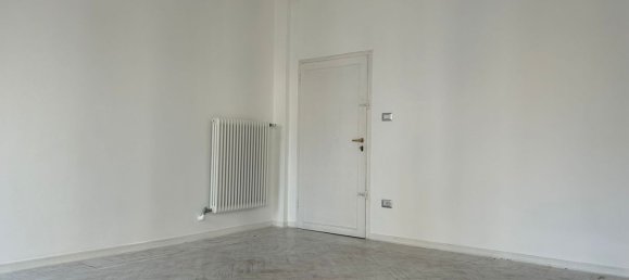 5-salle Appartement à Treviso, Italy No. 180639 5
