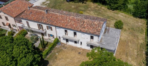 Casa de 15 habitaciónes en Fabriano, Italy No. 120928 8