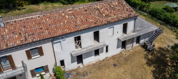 Casa de 15 habitaciónes en Fabriano, Italy No. 120928 23
