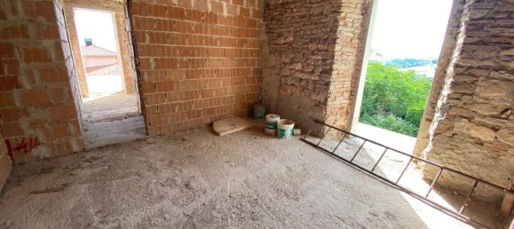 Casa de 15 habitaciónes en Fabriano, Italy No. 120928 29