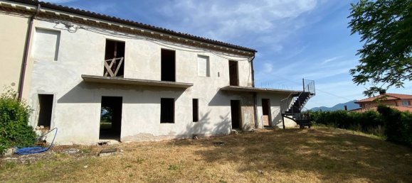 Casa de 15 habitaciónes en Fabriano, Italy No. 120928 14