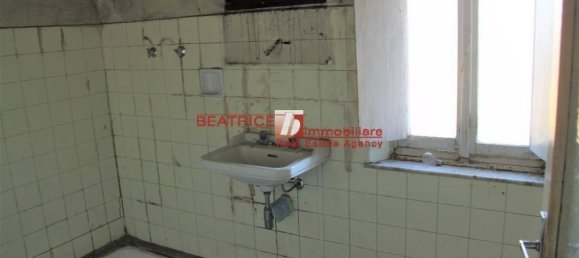 6 غرف نوم منزل في Capannori, Italy رقم 93880 19