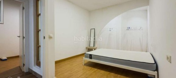 Apartamento T2 em Eixample, Spain N.º 168620 3