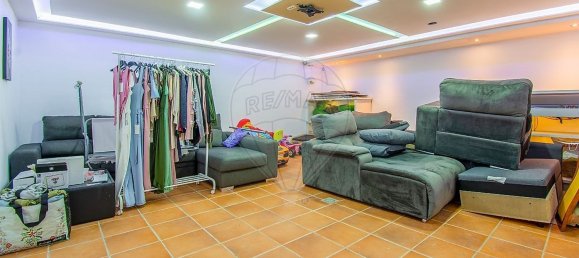 4 bedrooms House in Sintra, Portugal No. 49110 16