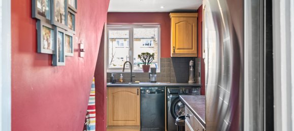 3 bedrooms House in Crawley, United Kingdom No. 1068 13