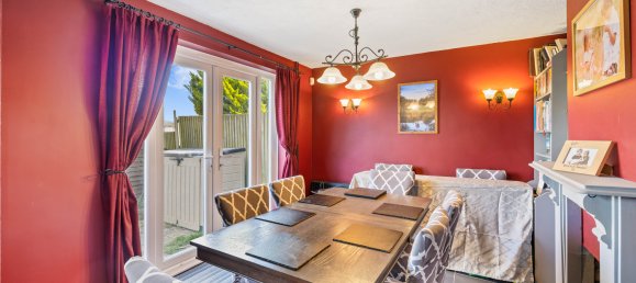 3 bedrooms House in Crawley, United Kingdom No. 1068 16