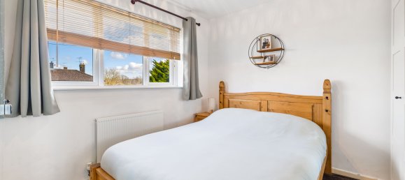 3 bedrooms House in Crawley, United Kingdom No. 1068 23