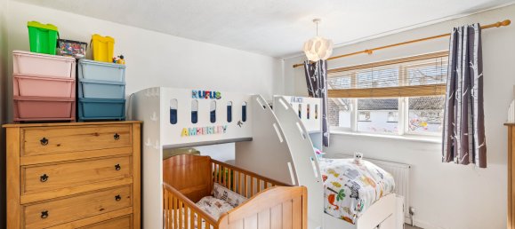 3 bedrooms House in Crawley, United Kingdom No. 1068 24