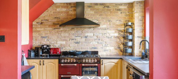 3 bedrooms House in Crawley, United Kingdom No. 1068 11