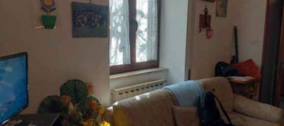 3 rooms Apartment in Poggio Nativo, Italy No. 257604 6