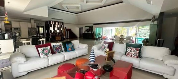 4 bedrooms Cafe / restaurant in Pattaya, Thailand No. 11660 8