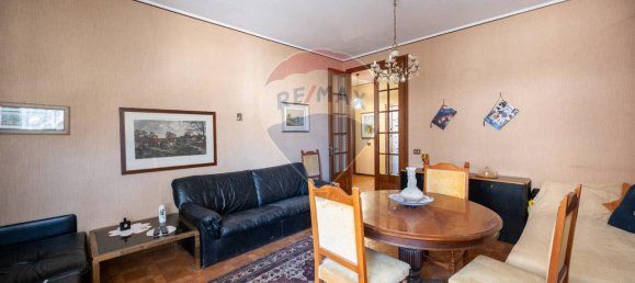 4-salle Appartement à Parma, Italy No. 237786 13