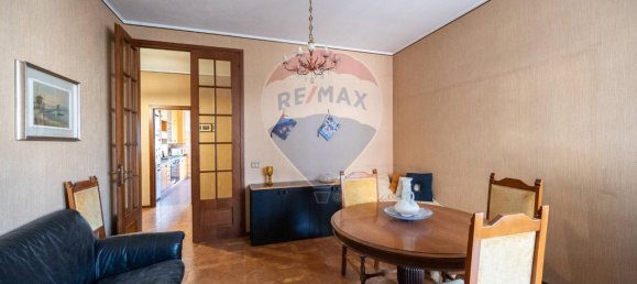 4-salle Appartement à Parma, Italy No. 237786 14