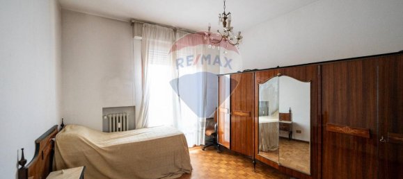 4-salle Appartement à Parma, Italy No. 237786 16