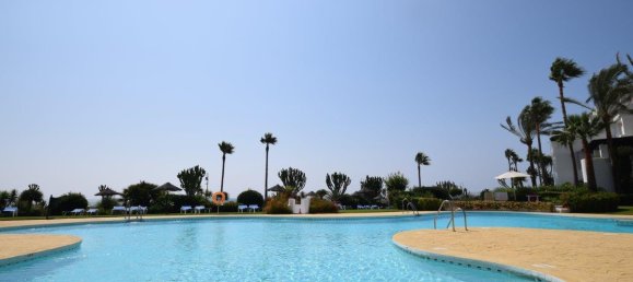 3 Schlafzimmer Wohnung in Estepona, Spain, Nr. 37830 2