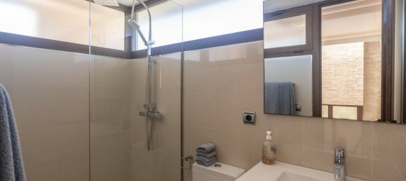 2 bedrooms Penthouse in Estepona, Spain No. 52036 16