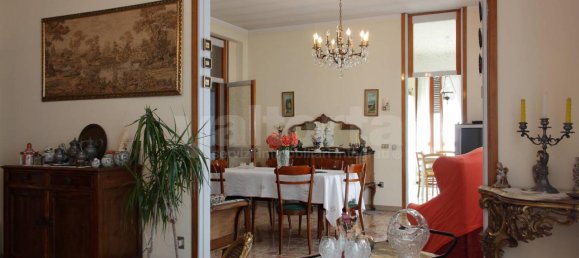 4 rooms Villa in Carate Brianza, Italy No. 6144 9