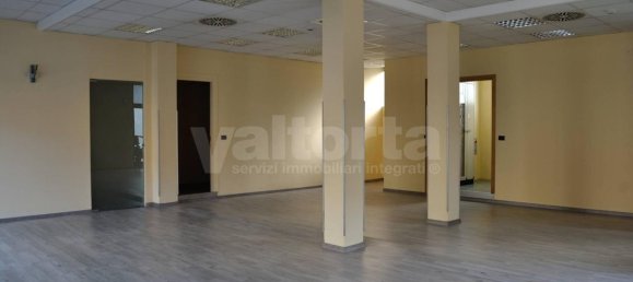 4 rooms Villa in Carate Brianza, Italy No. 6144 6