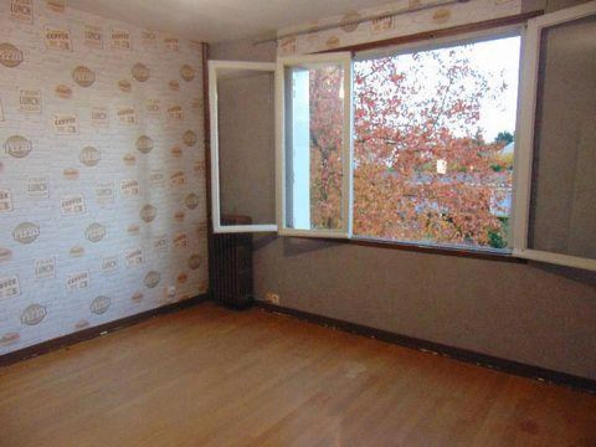 Apartamento de 2 dormitorios en Montargis, France No. 12699