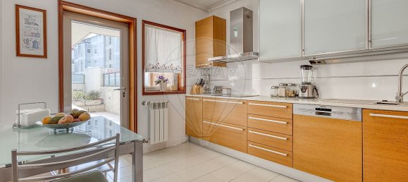 4 bedrooms House in Vila Nova de Gaia, Portugal No. 26873 8