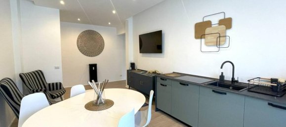 4 rooms Apartment in Rome, Italy No. 32152 3