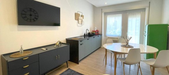 4 rooms Apartment in Rome, Italy No. 32152 2