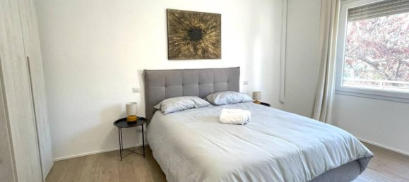 4 rooms Apartment in Rome, Italy No. 32152 11
