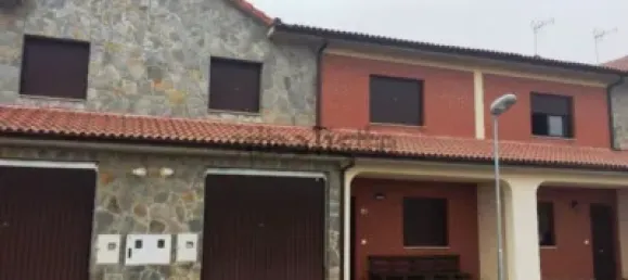 4 Schlafzimmer Haus in Chozas de Abajo, Spain, Nr. 165885 15