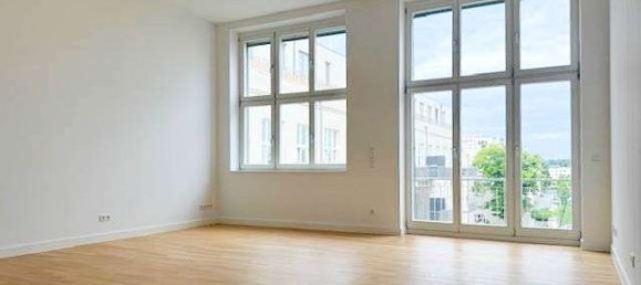 4غرفة شقة في Lichterfelde, Germany رقم 333143 2