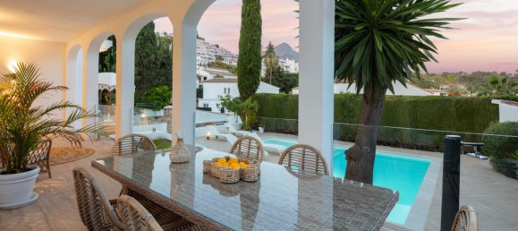 Villa de 4 dormitorios en Marbella, Spain No. 113209 19