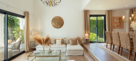 Villa de 4 dormitorios en Marbella, Spain No. 113209 8