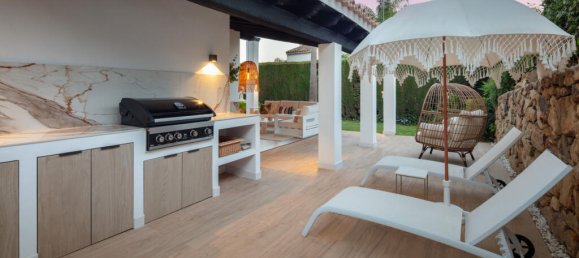 Villa de 4 dormitorios en Marbella, Spain No. 113209 18