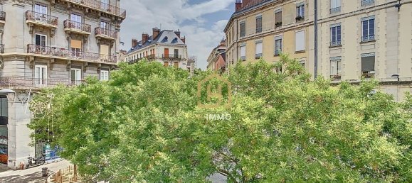 4 rooms Apartment in Grenoble, France No. 343278 2