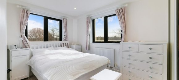 Квартира с 2 спальнями в Эпсом, Великобритания № 9683 7